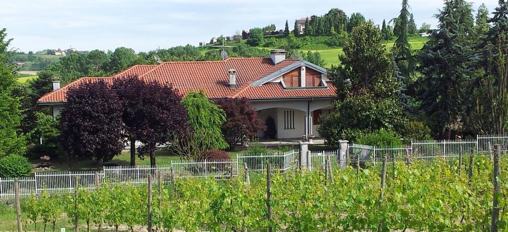 B&B Vigneto Pardom Montiglio Exterior foto
